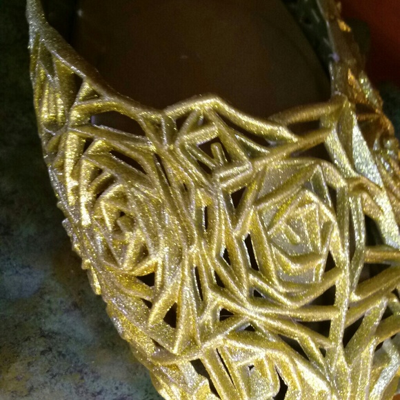 NWOT✨✨Fancy Gold Jelly Flats✨✨ - Picture 6 of 8